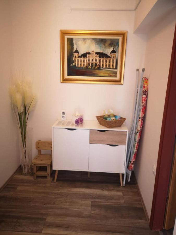 Apartments Tara Ražanac Buitenkant foto